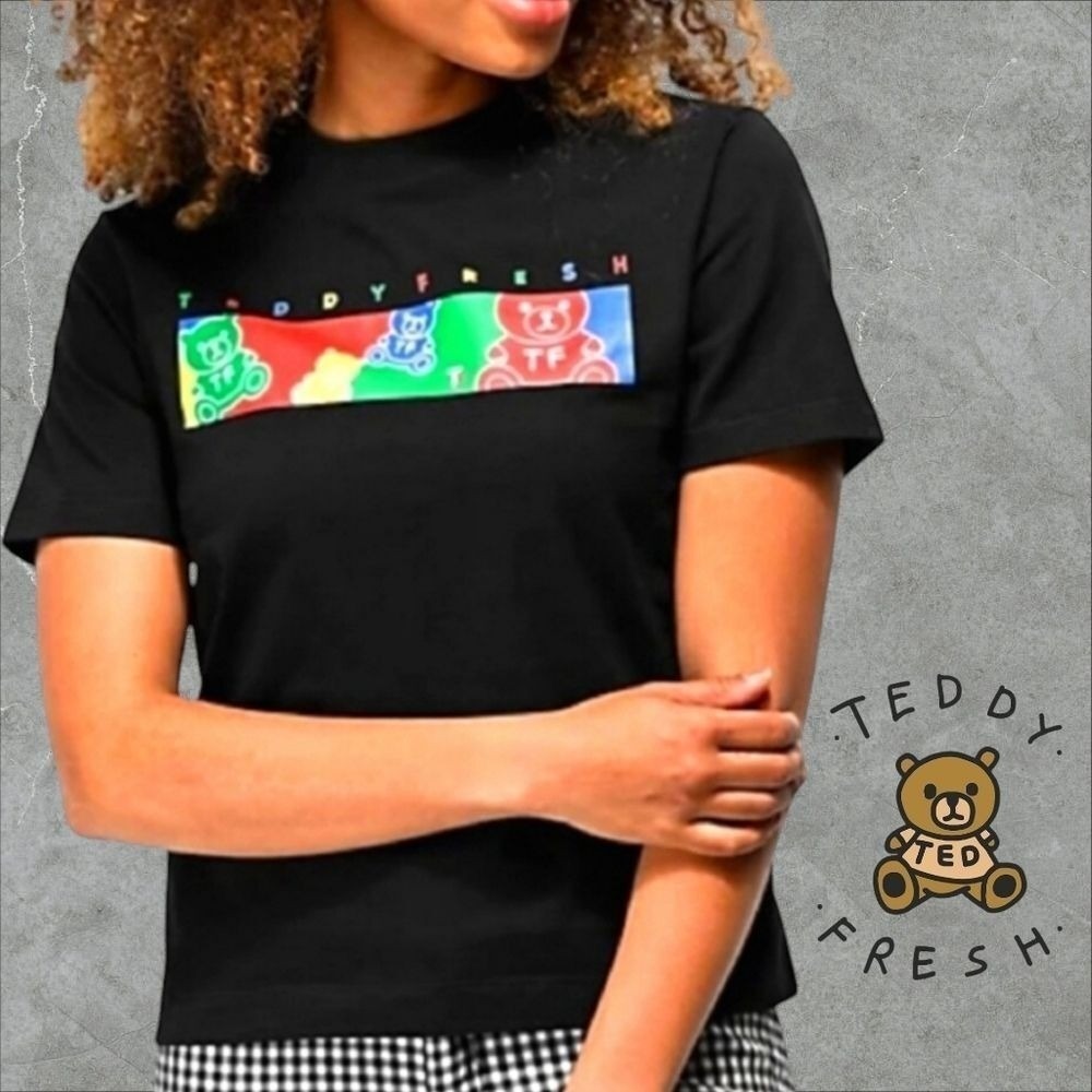 Teddy Fresh Cropped Gummy Bear Bar Graphic Tee Black M